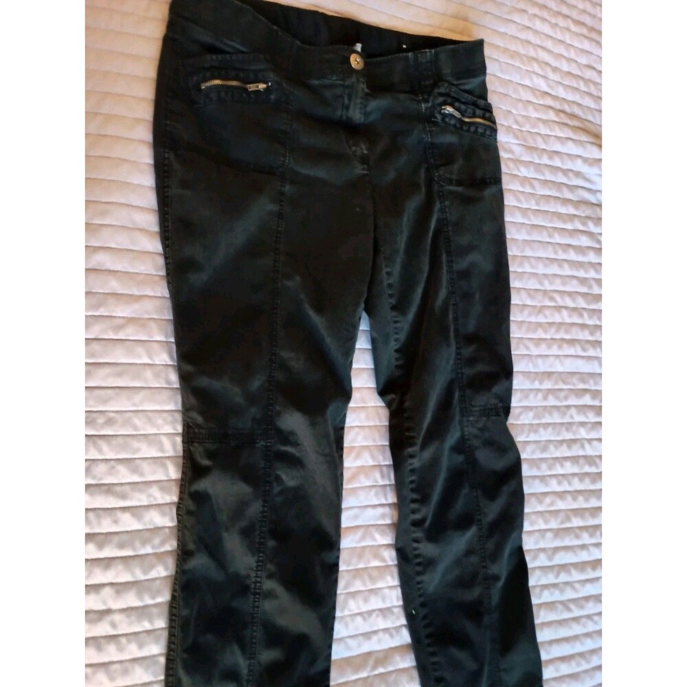 Chicos gorgeous women’s Cargo Ankle Pants Sz 1 Black zip front Relaxed Fit